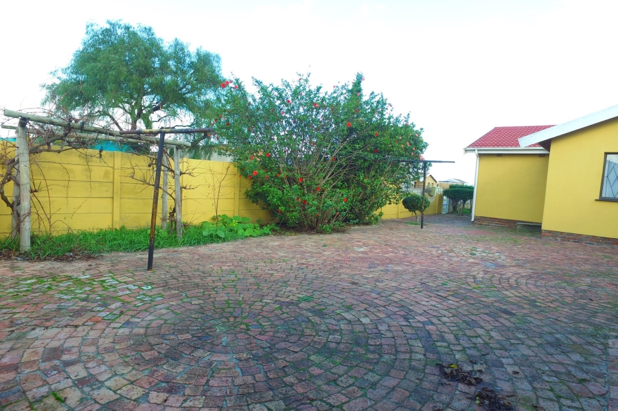 3 Bedroom Property for Sale in Houghton Place Western Cape